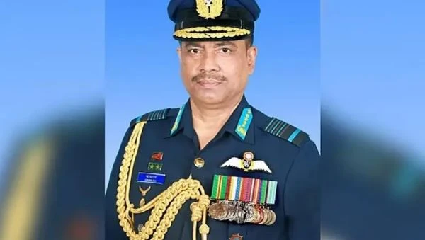 কাতারে গ্রেপ্তার সাবেক বিমান বাহিনী প্রধান শেখ আব্দুল হান্নান